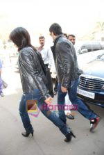 Ranbir Kapoor, Priyanka Chopra spotted at Mumbai airport back from New York on 6th March 2010 (36).JPG